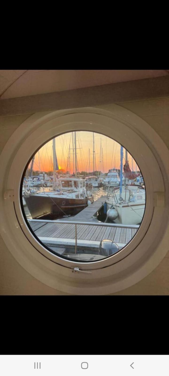 Sea Breeze Ark 900 Otel Emsworth Dış mekan fotoğraf