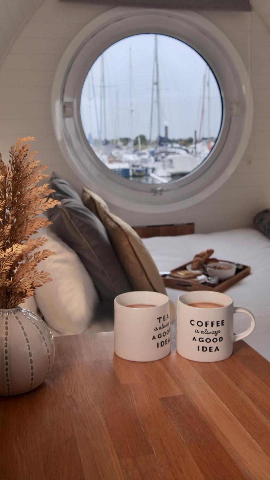 Sea Breeze Ark 900 Otel Emsworth Dış mekan fotoğraf